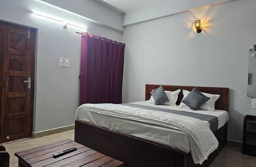 Murudeshwara Hotel | AES Residency