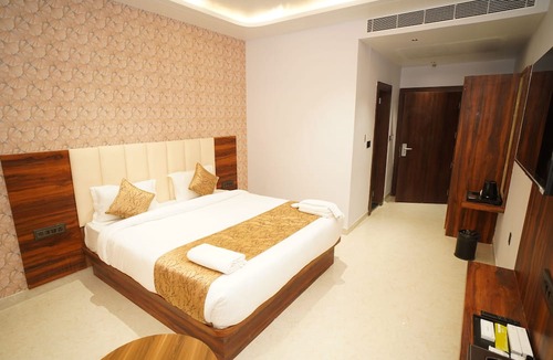 Tarabganj Hotel | Avdhesh Palace