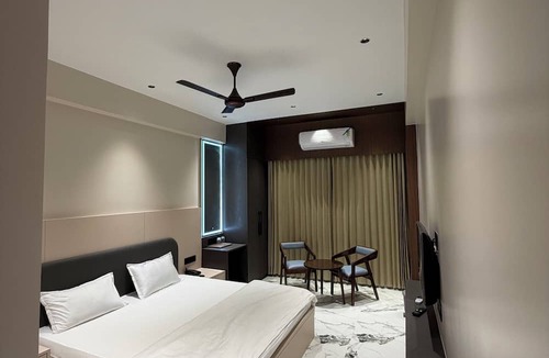 Nakhtarana Hotel | Bharat Inn Hotel And Restaurant