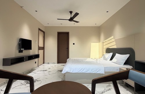 Nakhtarana Hotel | Bharat Inn Hotel And Restaurant