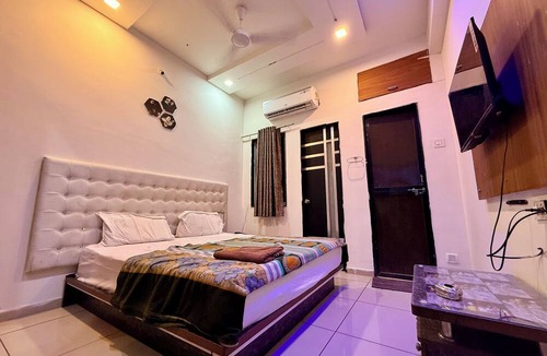 Rajkot Hotel | Hotel White Palace