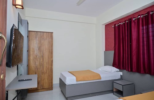 Palm Meadows Hotel | Aura 67 Homes