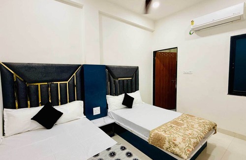 Omkareshwar Hotel | Rukmani Palace