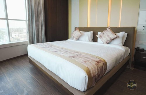 Azamgarh Hotel | Hotel Raghukul Grand