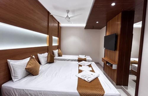 Kanchipuram Hotel | THE PARADISE PLATINUM