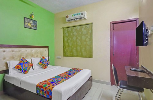 Central Chennai Hotel | Fabhotel Blue Moon Residency