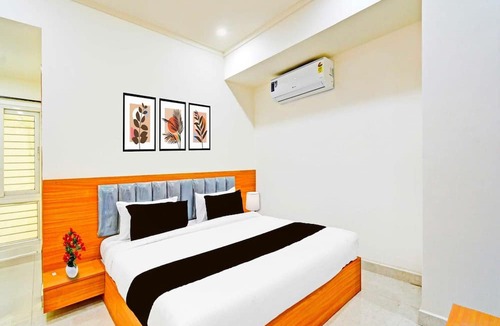 Hyderabad House | Collection O Santosh Nagar Hyderabad