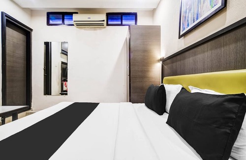 Dewas House | Premium Hotel Utsav