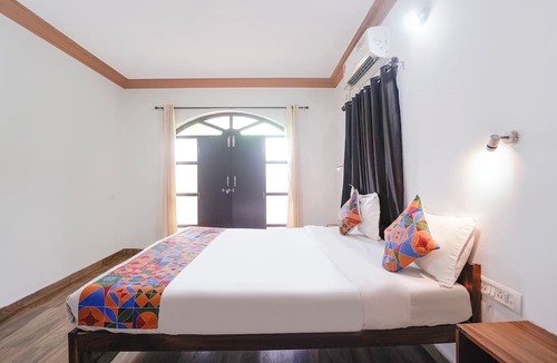 Baga Hotel | Via Romeo's Stay - A Beach Property