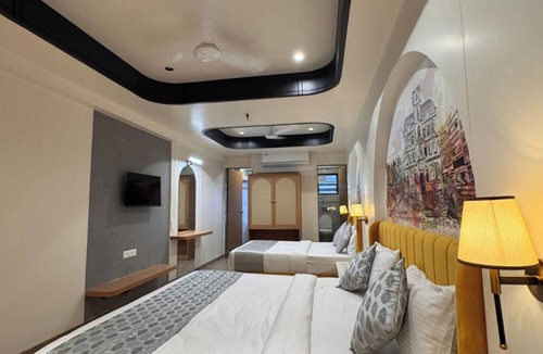 Vadodara Hotel | Hotel Royal Galleria