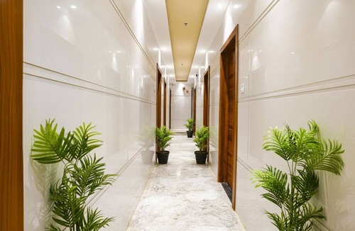 Andheri Hotel | Fabhotel Sarah Inn