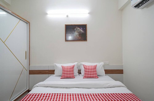 Serilingampally Hotel | Open Hotel by Olive - Buzz Studio