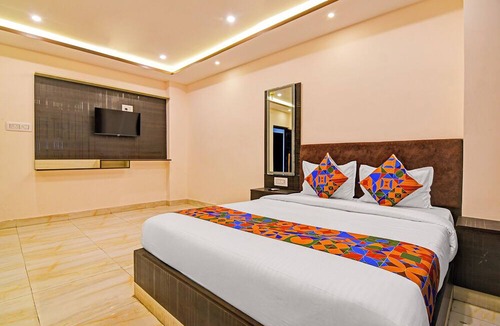 Dumdum Hotel | Fabhotel Bn Palace