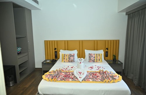 Sector 1 House | Urvi Banquets & Guest House
