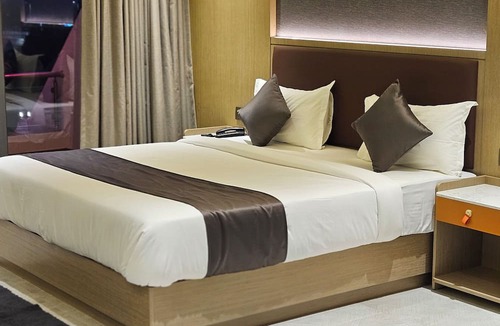 Gandhinagar Hotel | Hotel Skyro Inn
