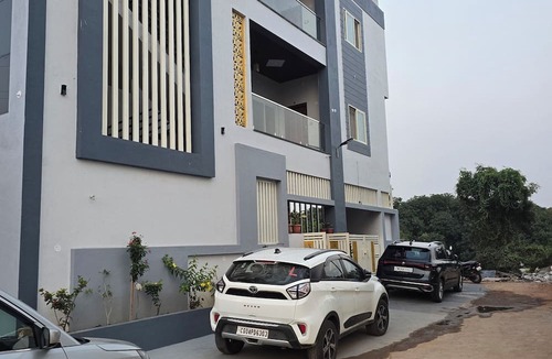 Kamalapur House | Lakshmi Villa