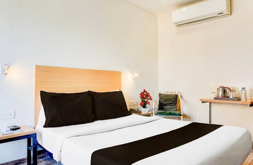Central Pune House | Classic Hotel Town Plaza