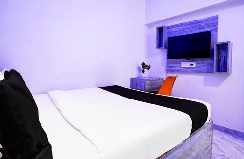 Malad East House | Cozy Stays at Goregaon Near Film City Mumbai