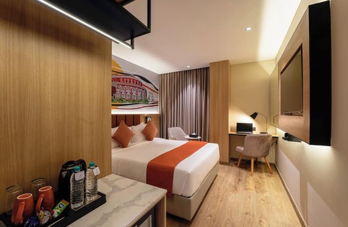Koramangala Hotel | TGI Oberon