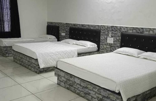 Una Hotel | khodal Resort