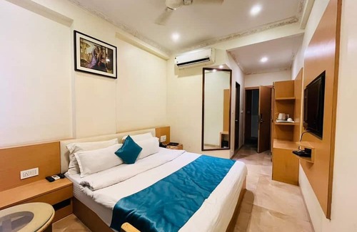 Ankleshwar Hotel | The gorbandh palace