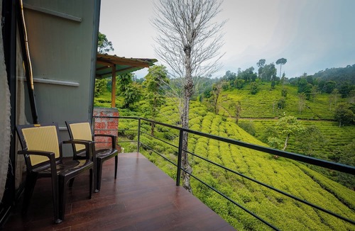 Samse Hotel | The Breeze Resort