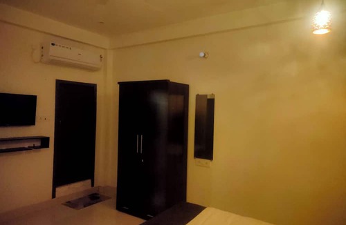 Varanasi Bed & Breakfast | Rudraksh Paradise