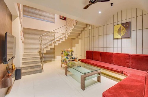 Aundh Hotel | Abssolute Homtel - Rooms and Suites