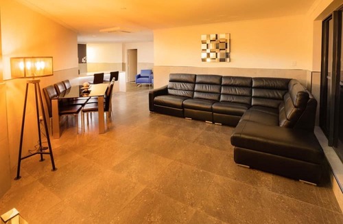 Newcastle Hotel | Nautilos Apartments