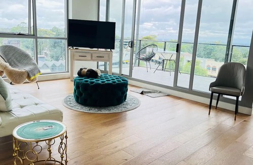 Lindfield Apartment | Lindfield steps to Train station & Shopping 6 ppl
