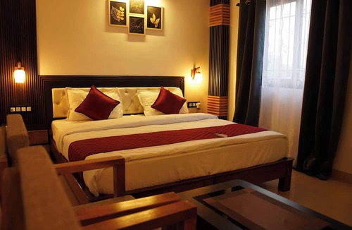 Lakhisarai Hotel | Ivy Nirvana