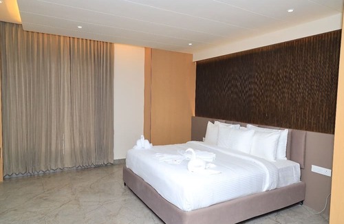Vellore Hotel | VANTARA SUITES