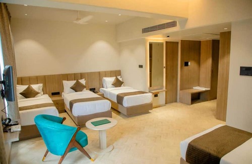 Tuljapur Hotel | Narayani Executive