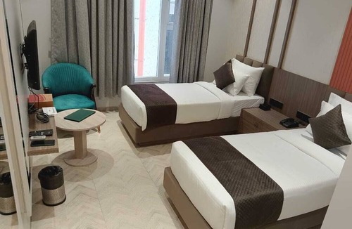 Tuljapur Hotel | Narayani Executive