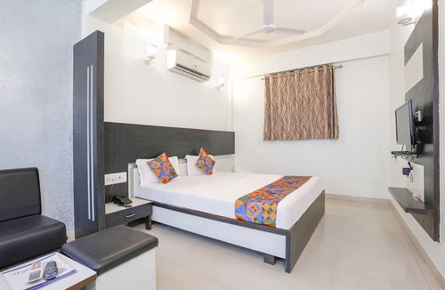 Gandhinagar Hotel | FabHotel Skylon