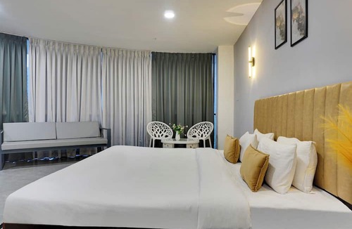 Pimpri - Chinchwad Hotel | Hotel Sky Inn