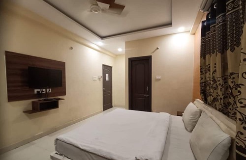 Hyderabad Hotel | Way Inn Familiar