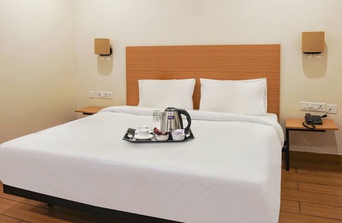 Dwaraka Nagar House | Super OYO Townhouse 942 The Pallagio