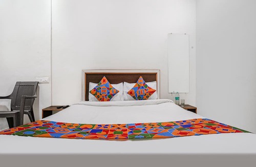 Nashik Hotel | Fabexpress Sai Lodging I