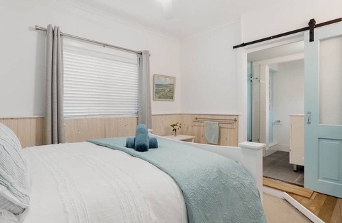 Patonga Cabin | Happy Daze 2 by Coast Holidays