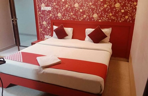 Domlur Hotel | Royal Shades