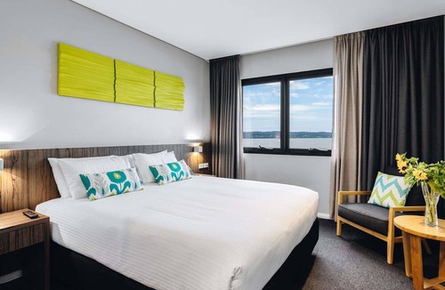 Long Jetty Hotel | ibis Styles The Entrance