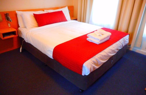 Cowra Hotel | Townhouse Motel