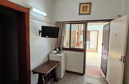 Taree Hotel | A Railway Lodge