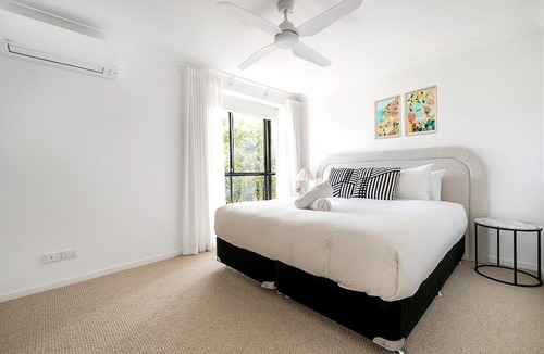 Cronulla House | Shoreline Serenity House - A Charming Cronulla Abode