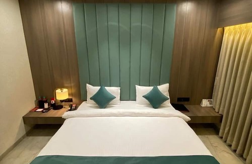 Navsari Hotel | Lords Eco Inn Navsari