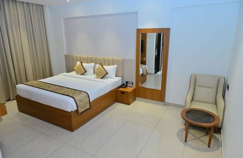 Hosur Hotel | BHAVANIS Vista by Icon