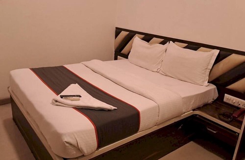 Kurla West House | Classic Collection O Kurla BKC Mumbai
