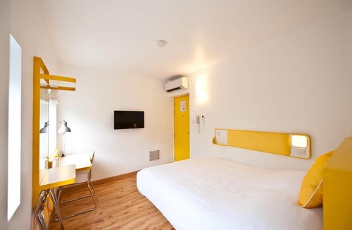 Indiranagar Hotel | Bloomrooms @ Indiranagar