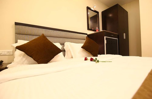 Kelambakkam Hotel | Hotel Southern Residency